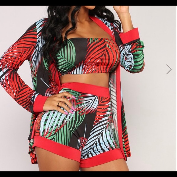 3 PIECE SHORT SET // WORN ONCE! - Picture 1 of 2